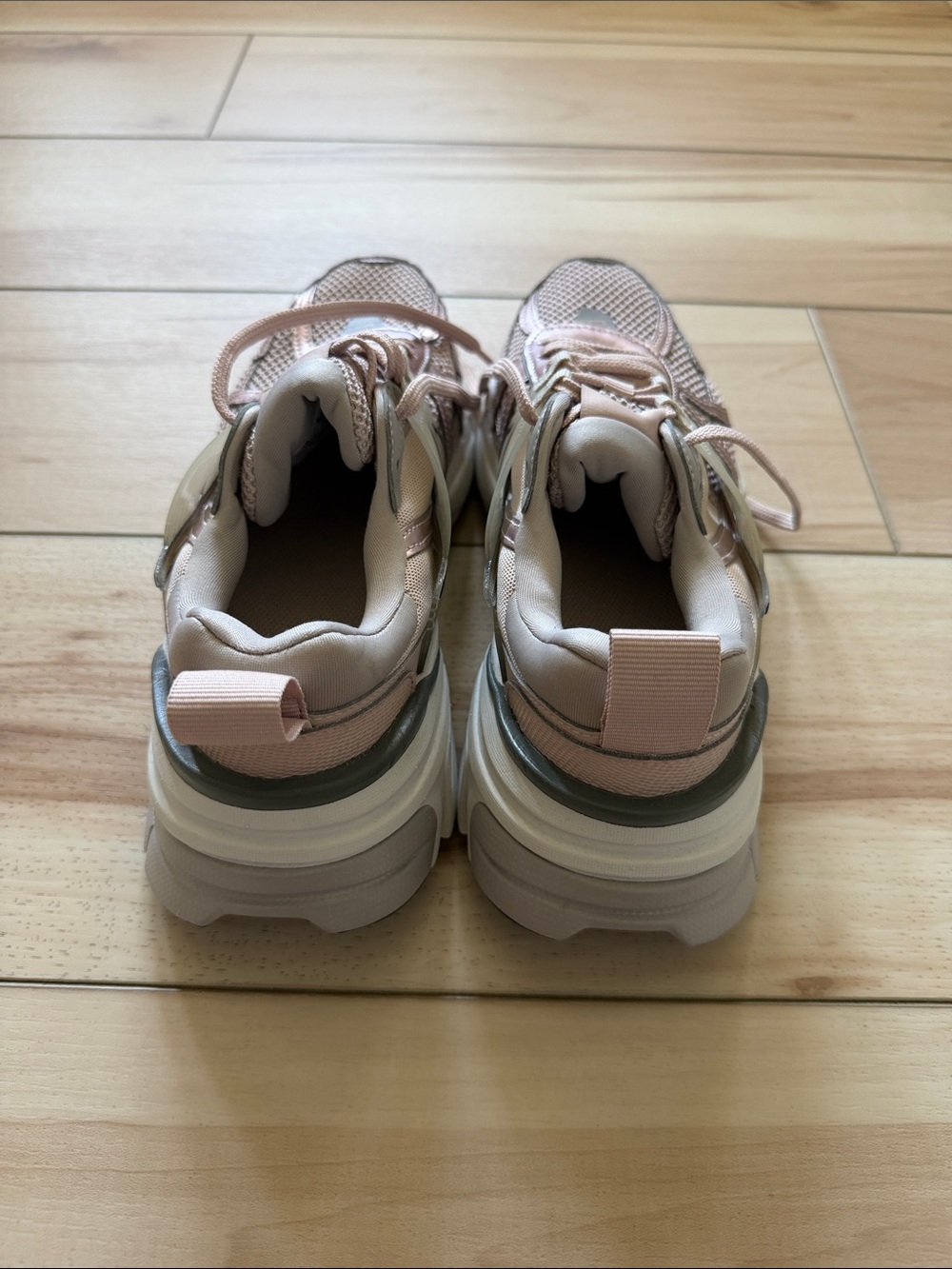 NWOT Nike V2K Run - Picture 4 of 7